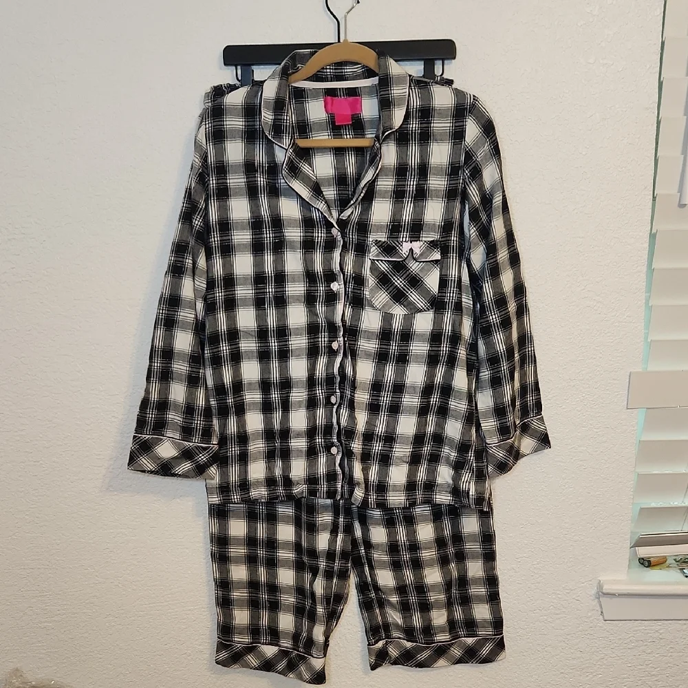Victoria Secret Plaid Black and White women 2 piece Pajamas size M